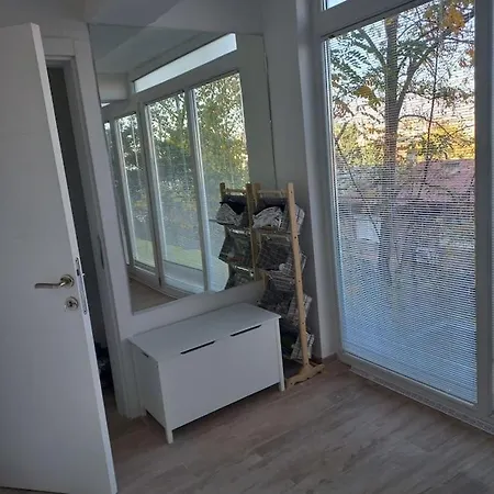 Appartement Lovely 1- Bedroom Close To Downtown Skopje