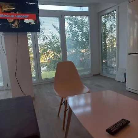 Lovely 1- Bedroom Close To Downtown * Skopje